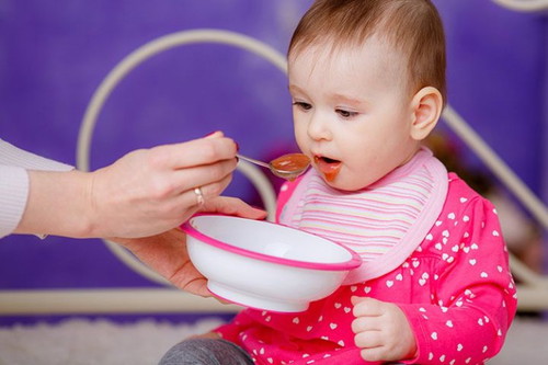 Makanan pejal yang anda lebih suka untuk beri pada bayi?