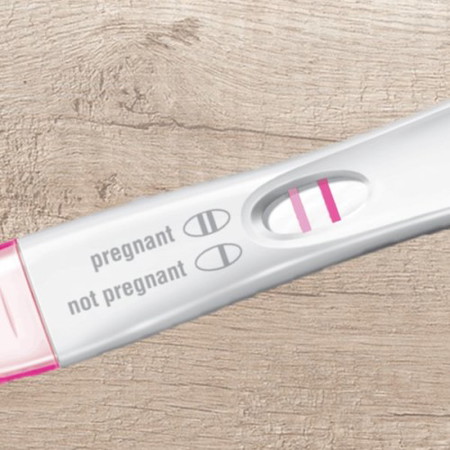 Ilang pregnancy test kit ang nagamit mo bago ka naniwalang buntis ka?