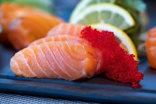 Kumain ka ba ng madaming salmon habang buntis?