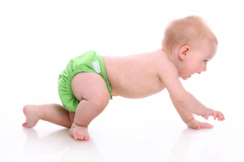 Pinapalitan mo ba si baby ng diaper kahit hindi pa ito puno?