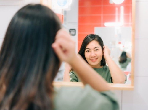What is the colour of your hair now?