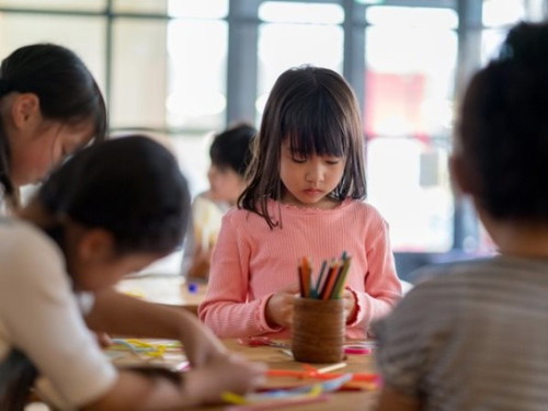 When did you start to choose your child's preschool?
