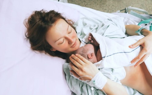 Is there a way to avoid tearing while giving birth? Share it!