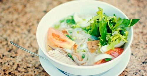 Bạn có thể tìm thấy món bún sứa thơm ngon ở vùng nào sau đây?