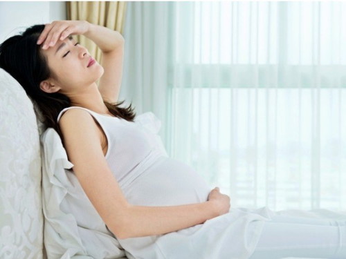 What is the best way to deal with fatigue during pregnancy?