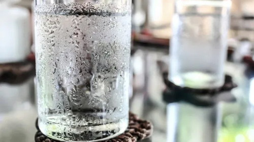 Bahaya makan ais/minum minuman sejuk sewaktu berpantang, fakta atau mitos?