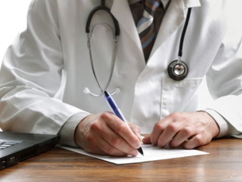 Would you recommend your gynaecologist to others? If you answered yes, comment his/her name below.