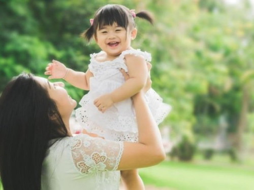 How do you spend time with your toddler? <a href='/feed/hash/justmum'>#justmum</a>