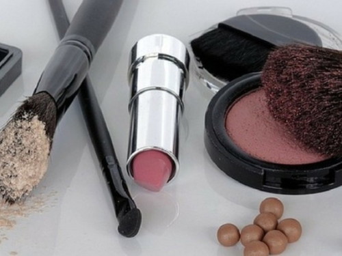 Which type of makeup brands do you prefer?