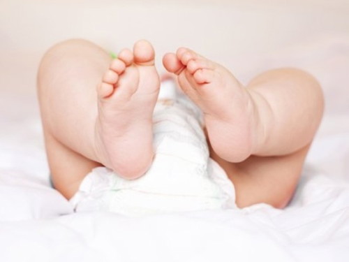 How often do you change your newborn’s diapers at night?