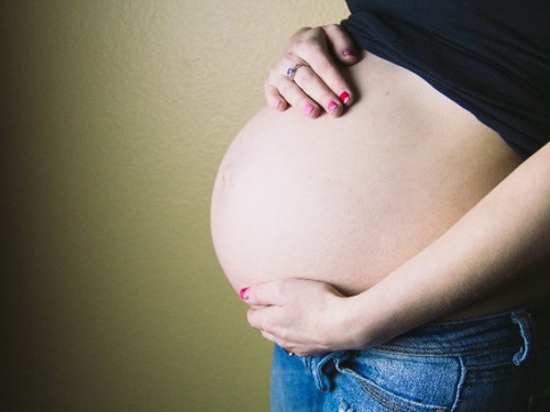 How do/did you react if your baby kicks less?
Read more about: <a href='https://sg.theasianparent.com/decreased-fetal-movement-third-trimester' target='_blank' >https://sg.theasianparent.com/decreased-fetal-movement-third-trimester</a>