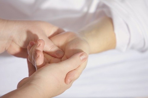 Willing ka bang humingi ng tulong kapag nahihirapan ka sa breastfeeding?