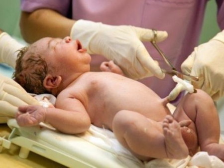 Did your husband cut the umbilical cord of your baby?