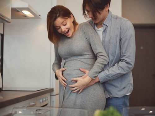 Did you husband felt the baby kicks?
Start counting your baby kicks now with our kick counter: <a href='https://community.theasianparent.com/kickcounter' target='_blank' >https://community.theasianparent.com/kickcounter</a>