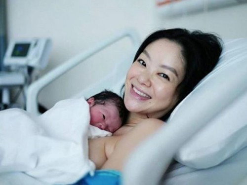Sheila Sim On Breastfeeding