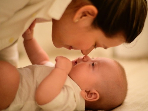 When do babies start to talk?