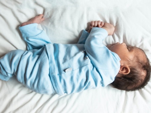 How long do newborns wear newborn clothes?