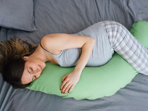 True or false: “Pregnant women can sleep with the air conditioner.”