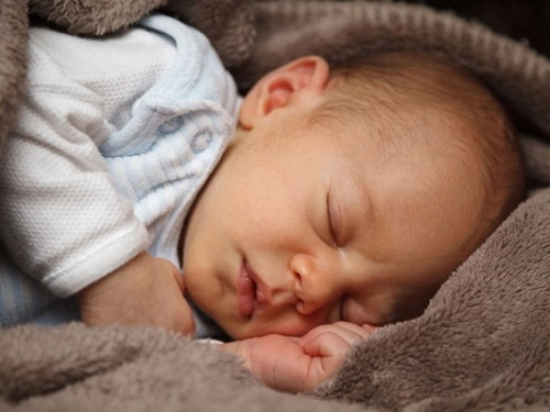 Does your baby sleep with a blanket?