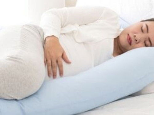 Does the baby sleep in the womb when the mother sleeps?