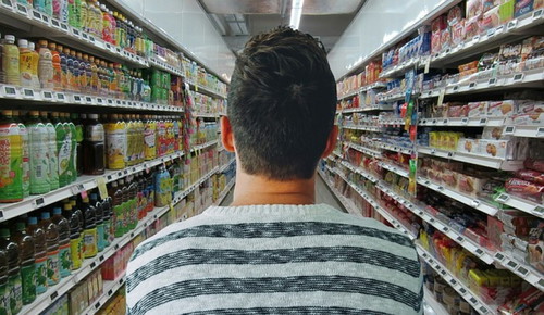 Sino ang taga-bili ng pregnancy test kit?
