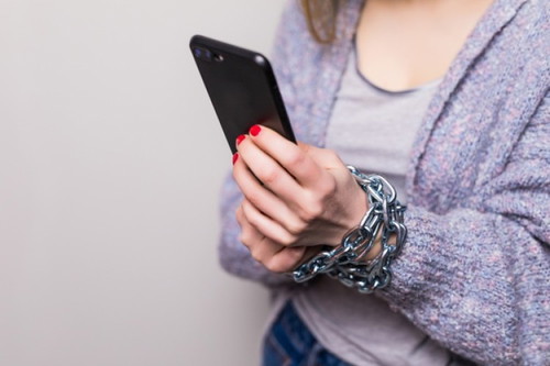 Bagaimana cara Parents mengurangi ketergantungan terhadap gadget?