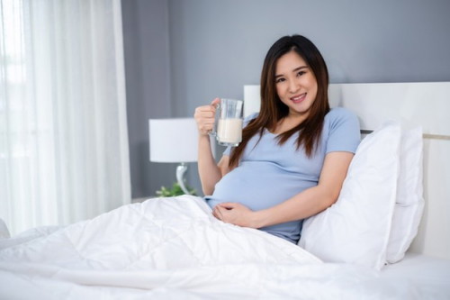 Apakah Bunda minum susu khusus kehamilan?