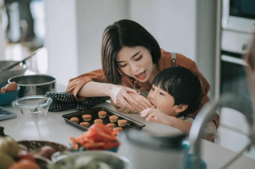 Dapat ba talagang maging short hair kapag mommy na?