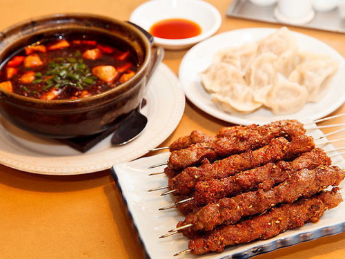 Baca sini <a href='https://my.theasianparent.com/restoran-cina' target='_blank' >https://my.theasianparent.com/restoran-cina</a>
