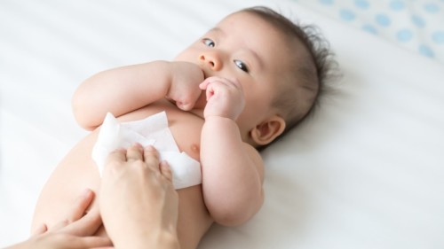 Nanginginig si baby