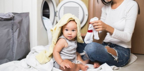 Sebaiknya jangan disamakan ya. Pilihlah deterjen khusus untuk bayi terbaik ini. <a href='https://tap.red/psegl' target='_blank' rel='nofollow'>https://tap.red/psegl</a>