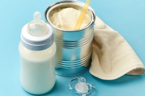 Cek <a href='https://id.theasianparent.com/susu-formula-hypoallergenic' target='_blank' >https://id.theasianparent.com/susu-formula-hypoallergenic</a> rekomendasi sufor khusus untuk si kecil yang alergi susu sapi.