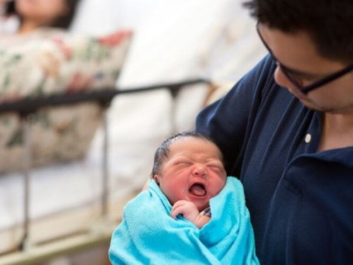 Read about it here: <a href='https://sg.theasianparent.com/swaddling-101' target='_blank' >https://sg.theasianparent.com/swaddling-101</a> 