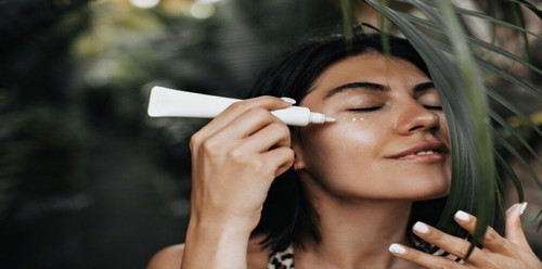 Yuk, cek <a href='https://id.theasianparent.com/moisturizer-untuk-kulit-berminyak' target='_blank' >https://id.theasianparent.com/moisturizer-untuk-kulit-berminyak</a> pilihan pelembab untuk kulit berminyak.