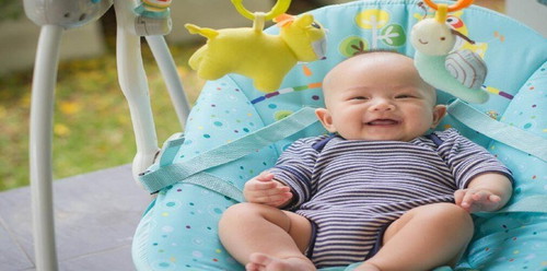 Cek <a href='https://id.theasianparent.com/bouncer-bayi' target='_blank' >https://id.theasianparent.com/bouncer-bayi</a> rekomendasi bouncer bayi untuk sarana bermain dan istirahat si kecil.