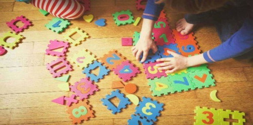 Pilihan puzzle berikut bantu latih kreatifitas dan motorik anak, cek <a href='https://id.theasianparent.com/puzzle-untuk-anak' target='_blank' >https://id.theasianparent.com/puzzle-untuk-anak</a>