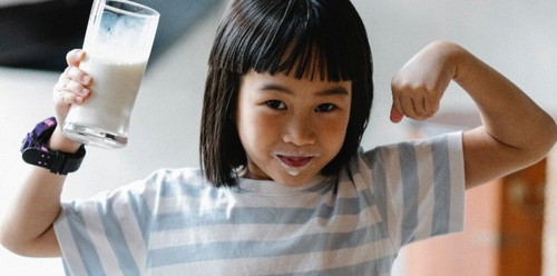 Cek rekomendasi sufor untuk si kecil yang berusia 3th+ <a href='https://id.theasianparent.com/susu-anak-3-tahun-keatas' target='_blank' >https://id.theasianparent.com/susu-anak-3-tahun-keatas</a>