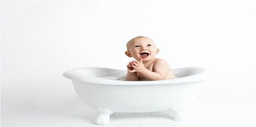 Yuk di cek apa saja penglengkapan mandi bayi yang wajib dimiliki, cek <a href='https://id.theasianparent.com/perlengkapan-mandi-bayi' target='_blank' >https://id.theasianparent.com/perlengkapan-mandi-bayi</a>