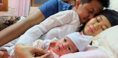 info lanjut: <a href='https://my.theasianparent.com/10-tugas-suami-ketika-isteri-dalam-pantang' target='_blank' >https://my.theasianparent.com/10-tugas-suami-ketika-isteri-dalam-pantang</a>