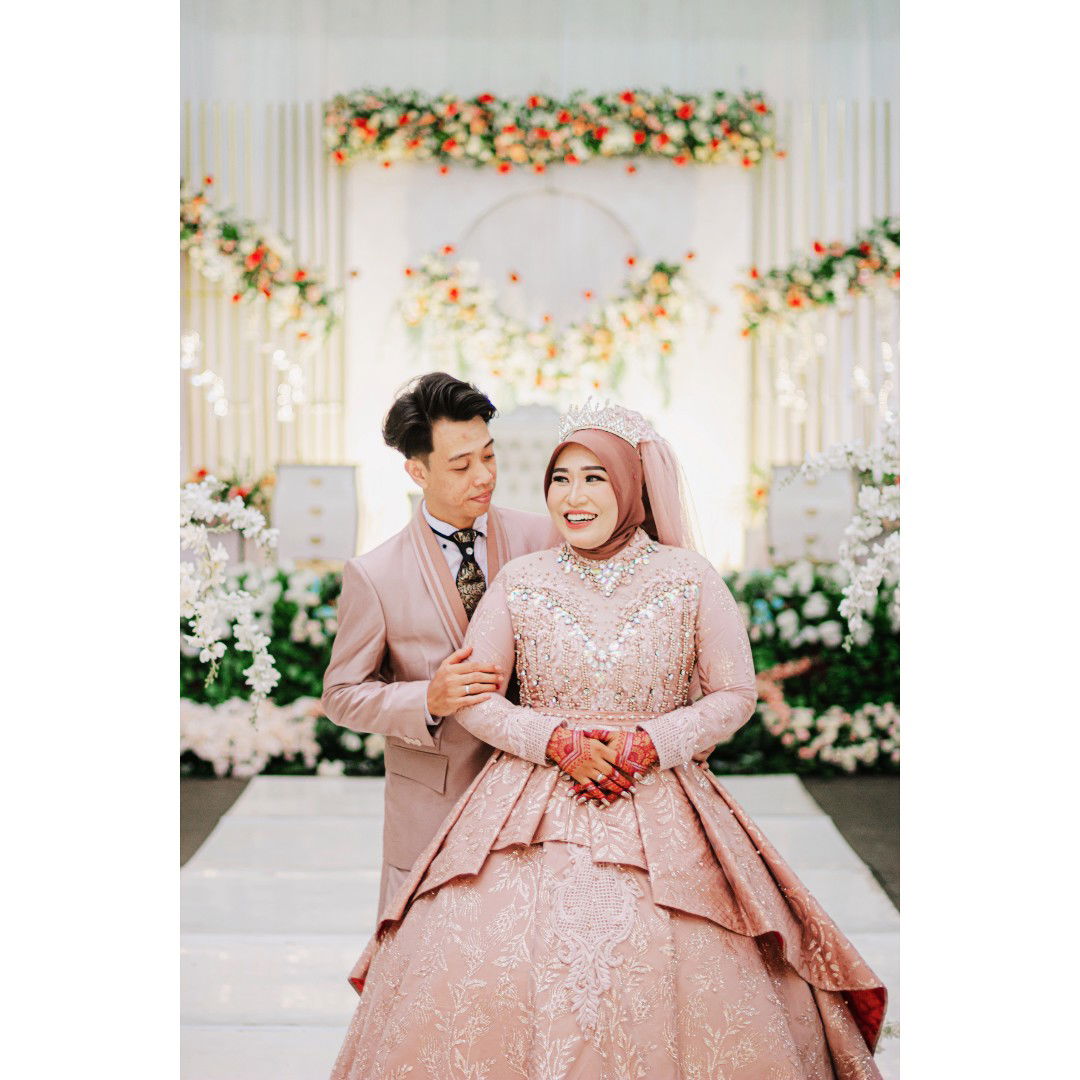 Rizky Apriyanti profile icon