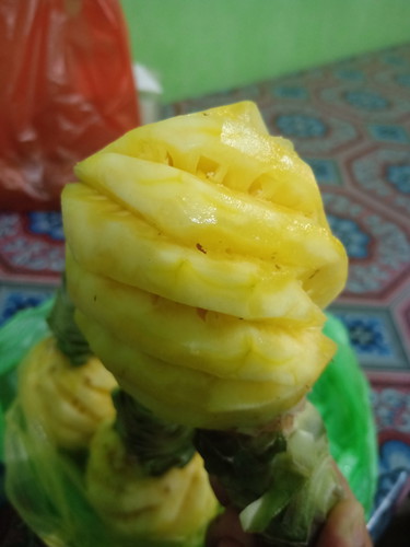 buah nanas