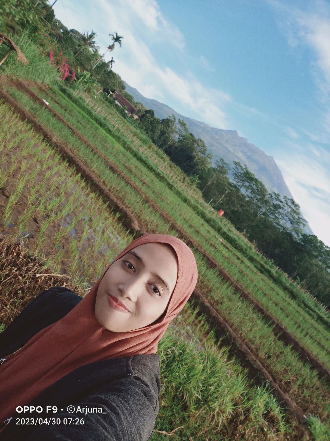 Sindi Silviani profile icon