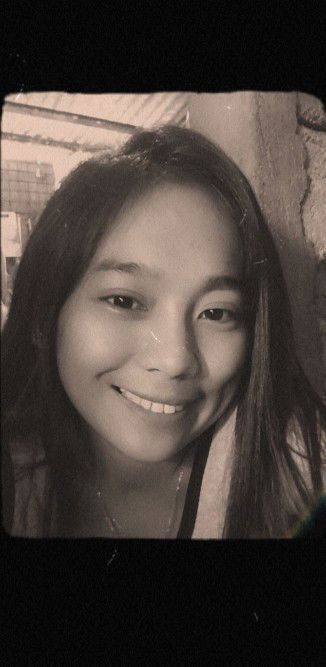 Yhet Francinilla Lacerona profile icon