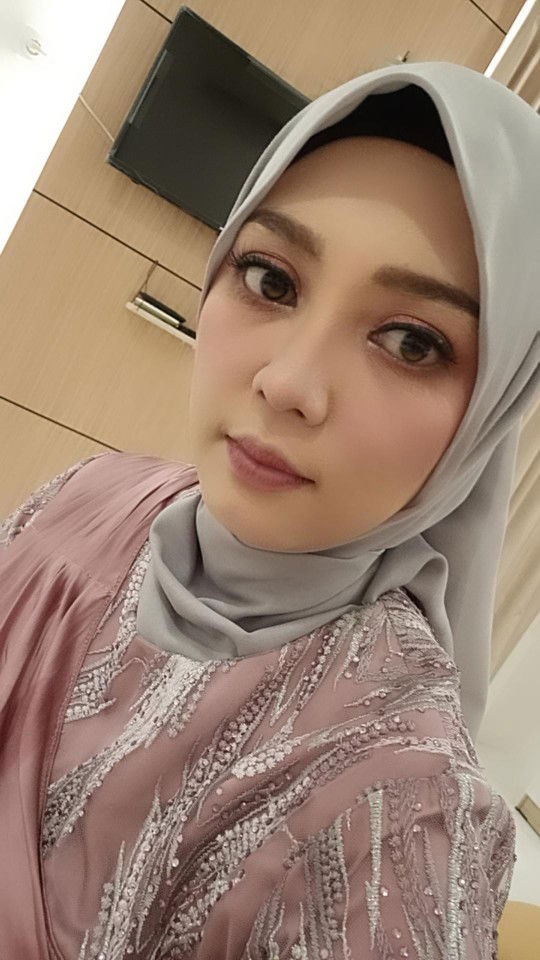 Inge Anggraini profile icon