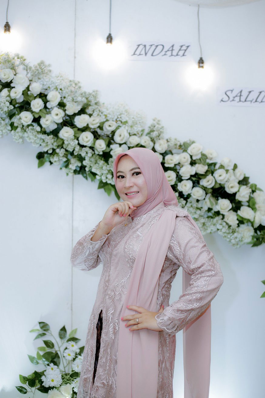 Indah Pujianti profile icon