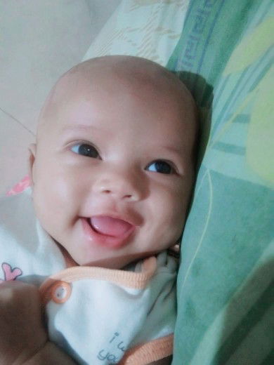 *Reevhane Bhanurasmi Kurniawan* profile icon