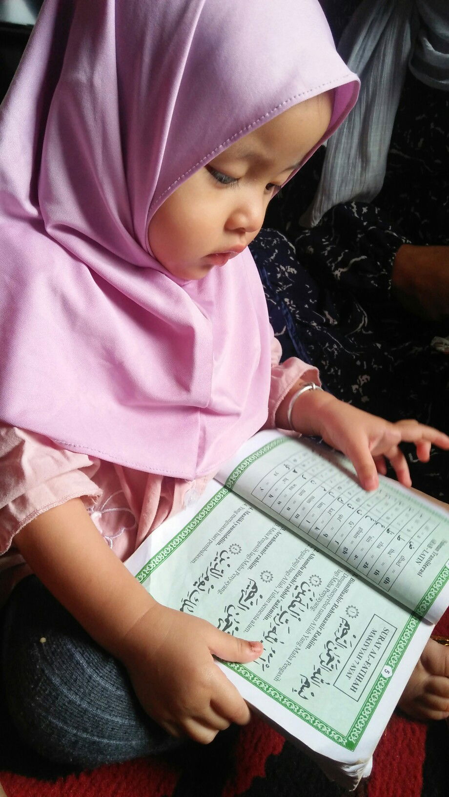 Eva Deswenti profile icon