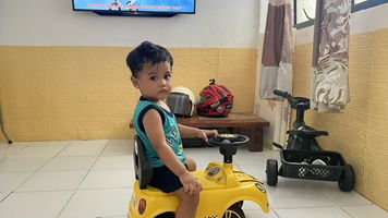 Adellina azuura cendrakasih profile icon