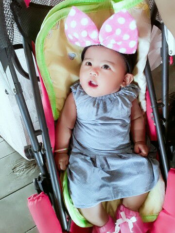 elsa nadhira almayra profile icon