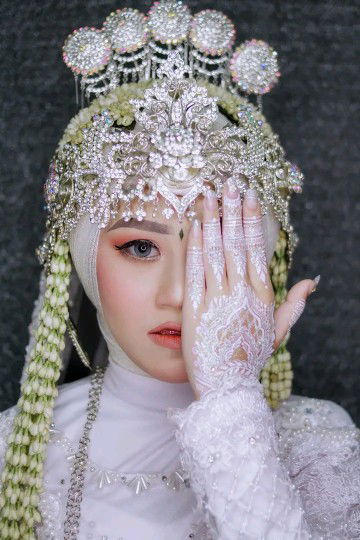 Handa Fitri profile icon